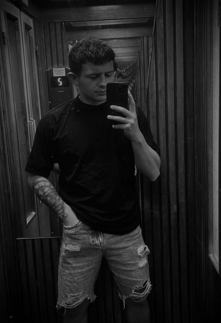  52827214  Dima, 23 ,    Rome