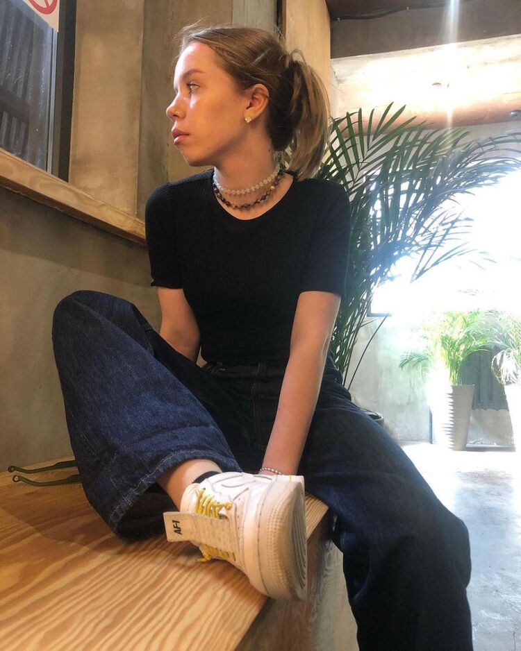  -,   , 22 ,   ,   