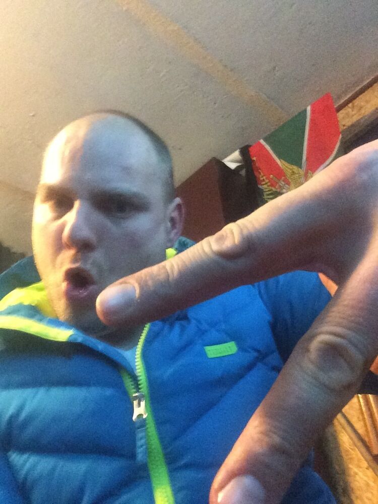  ,   Anton, 42 ,   