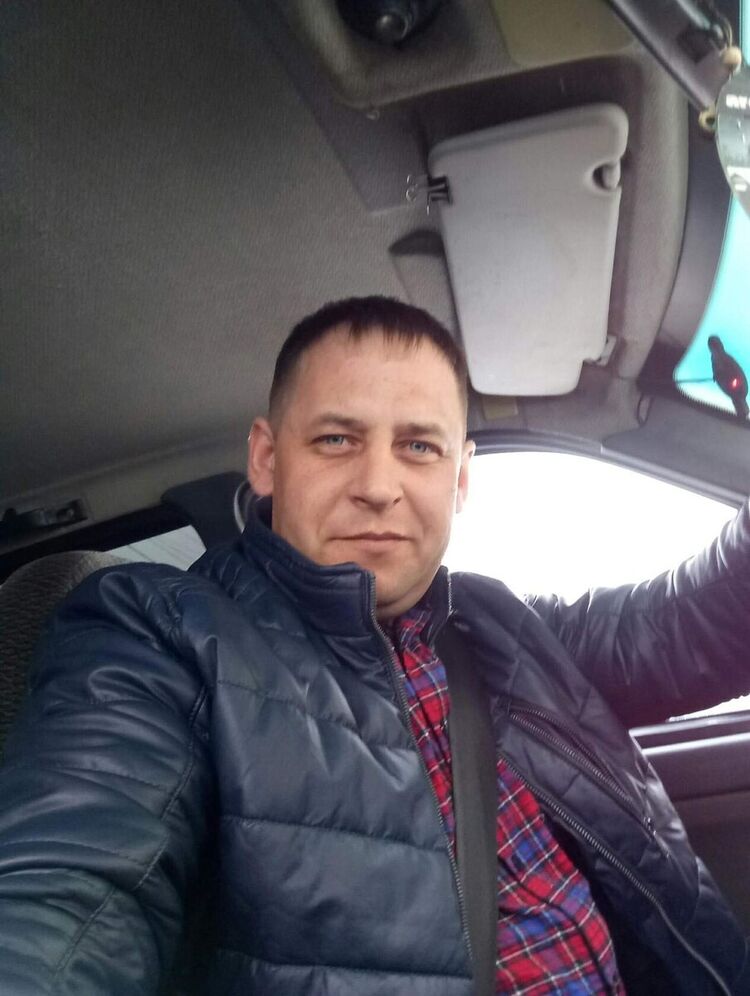  21434774  Oleg, 39 ,    