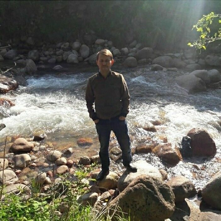  ,   Bek, 40 ,     , c 