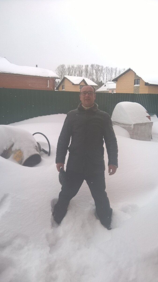  ,   Matist, 42 ,   