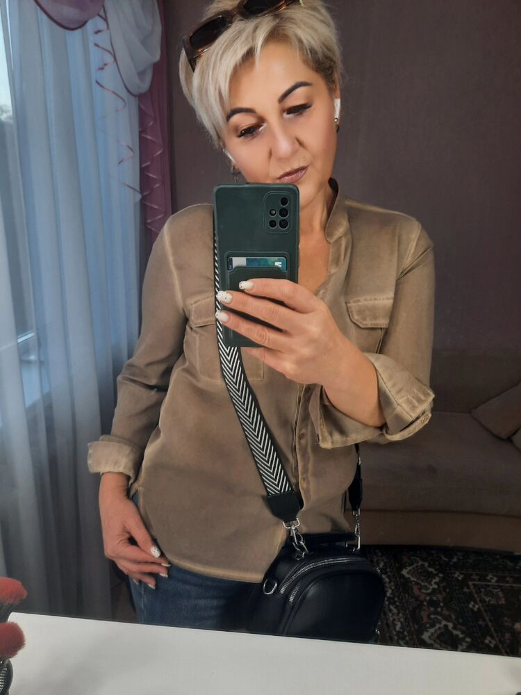  ,   Elena, 47 ,   ,   