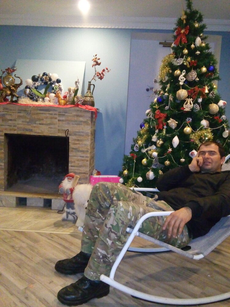  ,   Nikoloz, 42 ,   