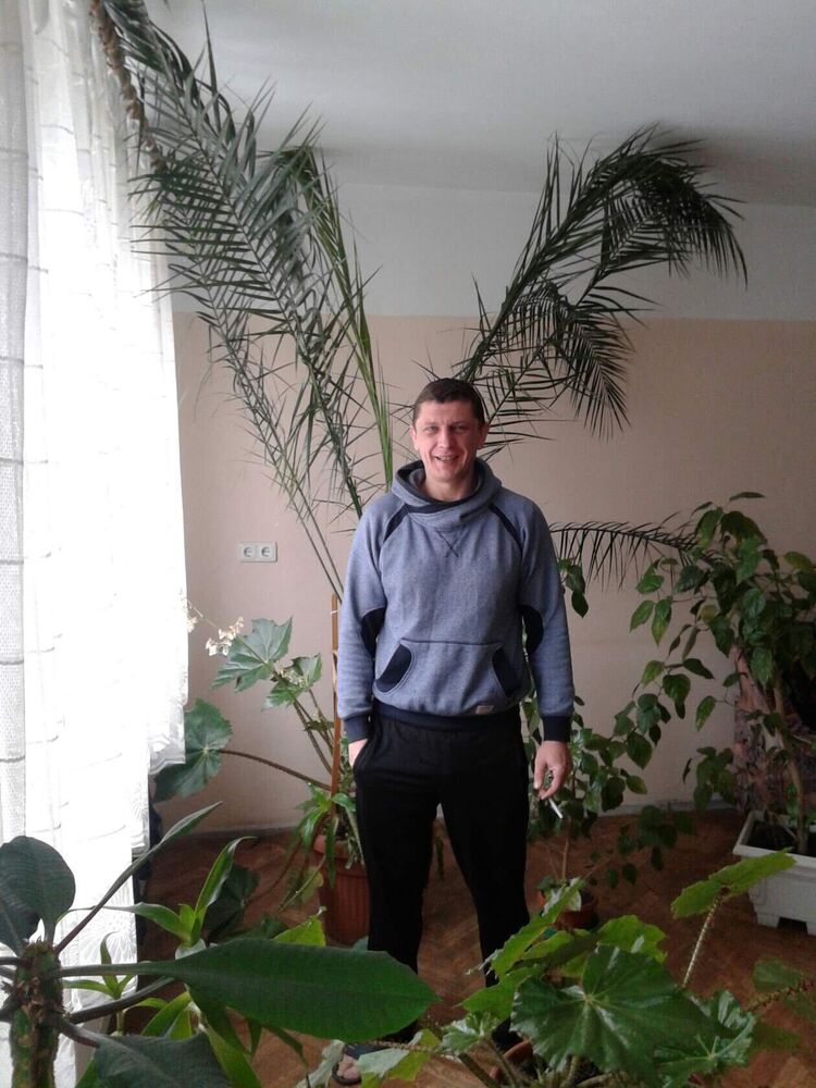  Frankfurt am Main,   , 48 ,   ,   , c 