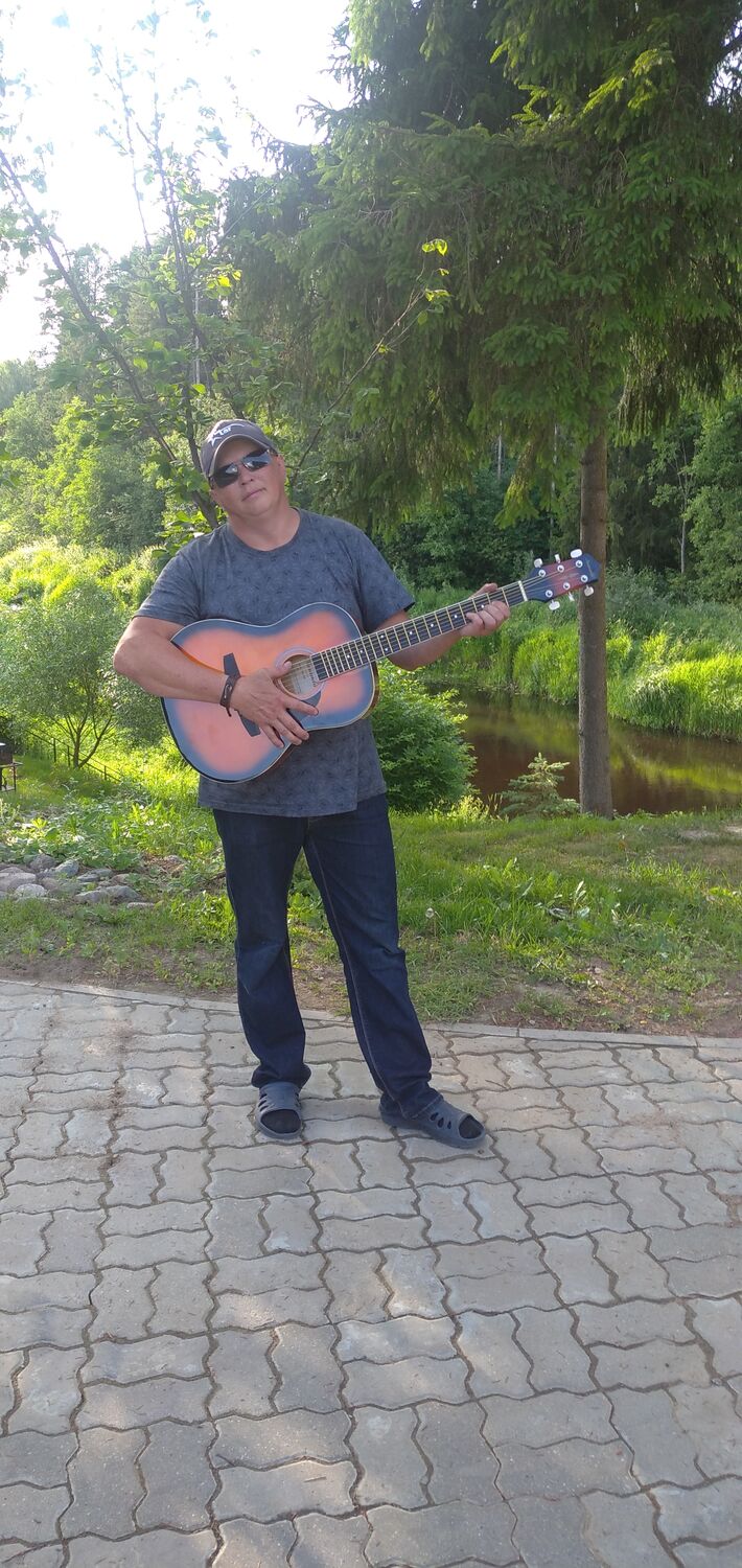  ,   Sergey, 44 ,   c 