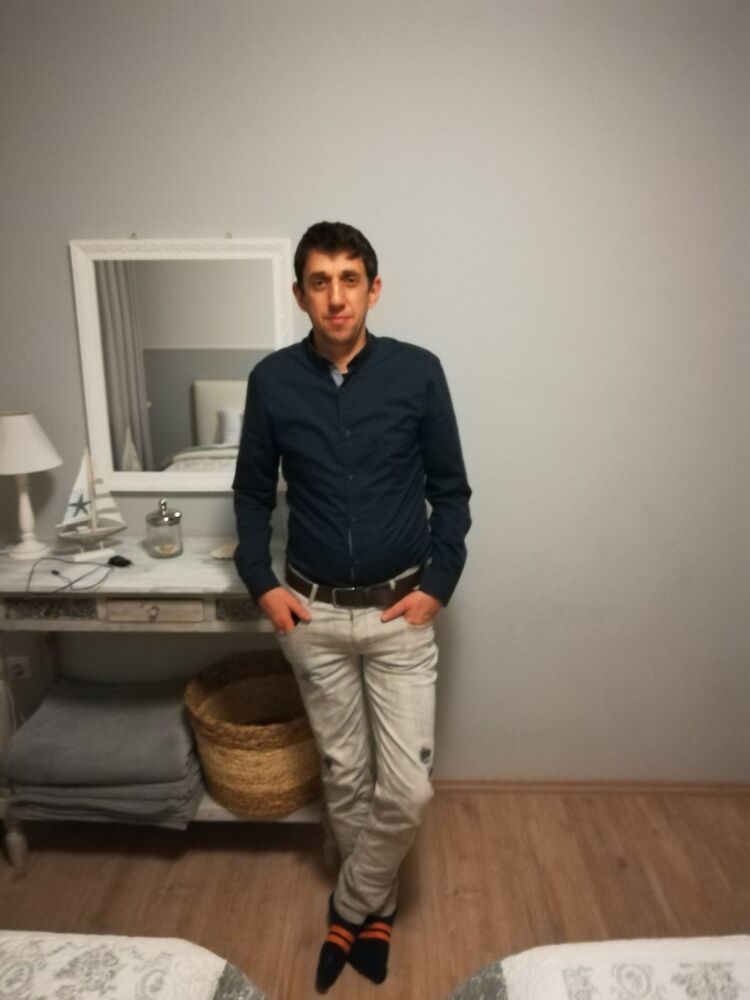 17887134  Pavelazart, 45 ,    