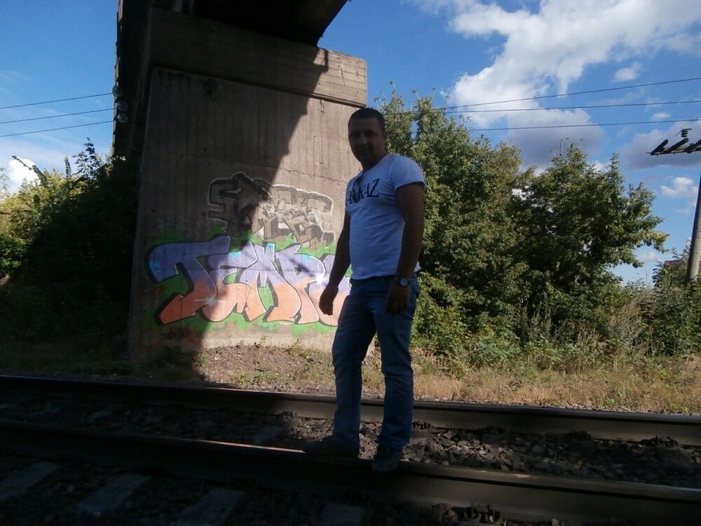  6343884  Ruslan, 37 ,    