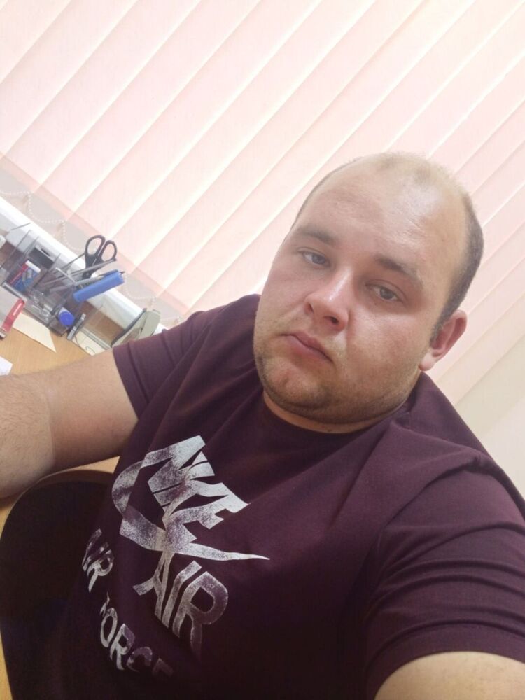  54525674  Maxim, 29 ,    