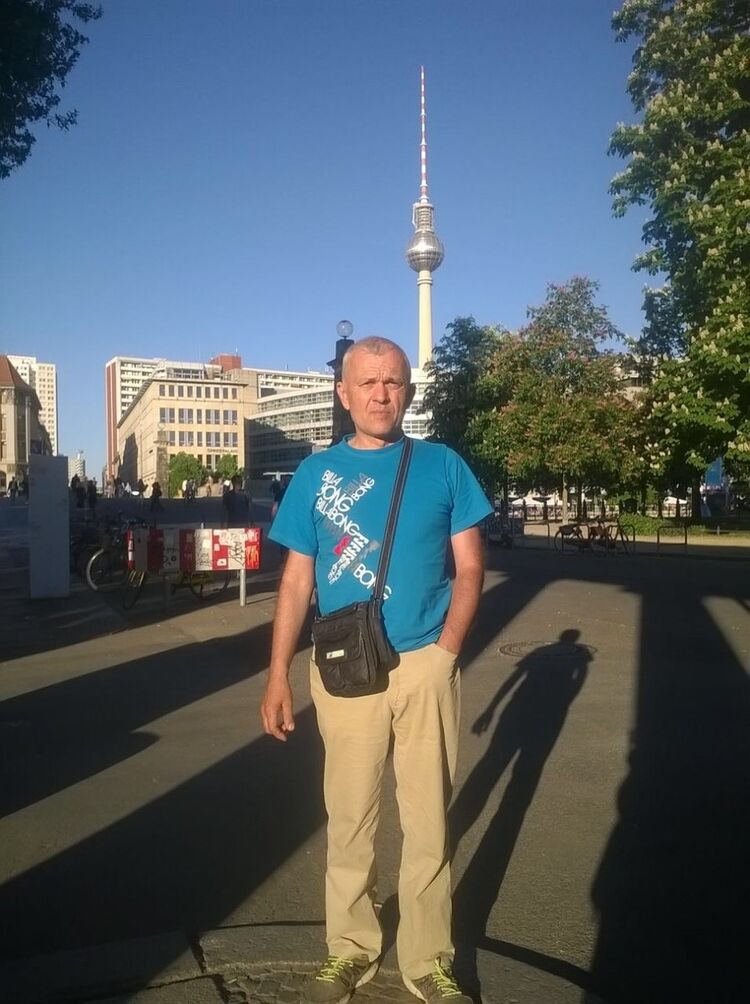  15611664  Volodya, 57 ,    