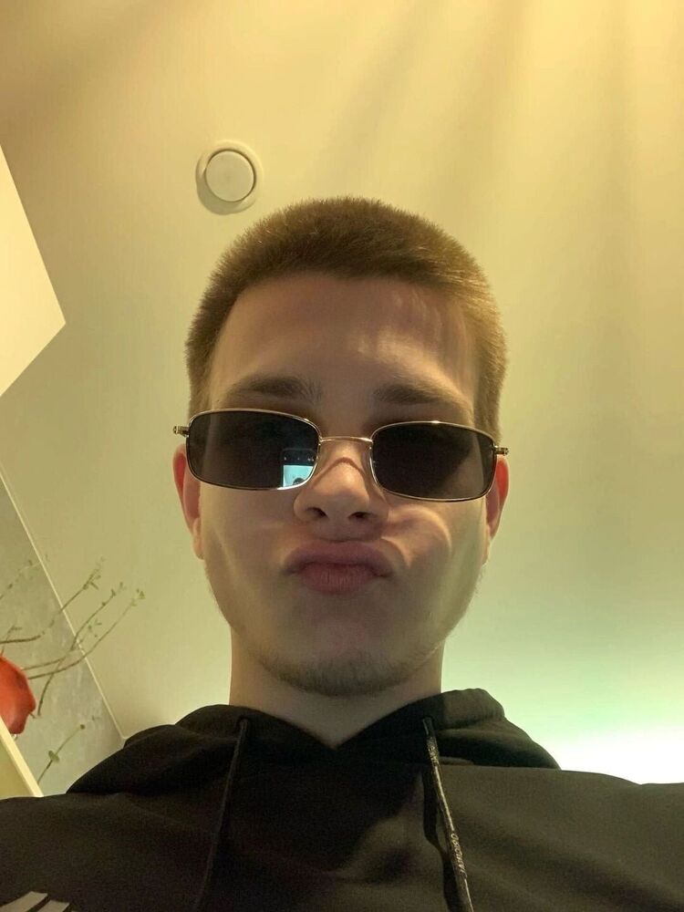  29743724  , 21 ,    