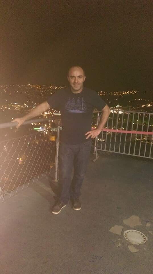  22095104  Ramin, 44 ,    