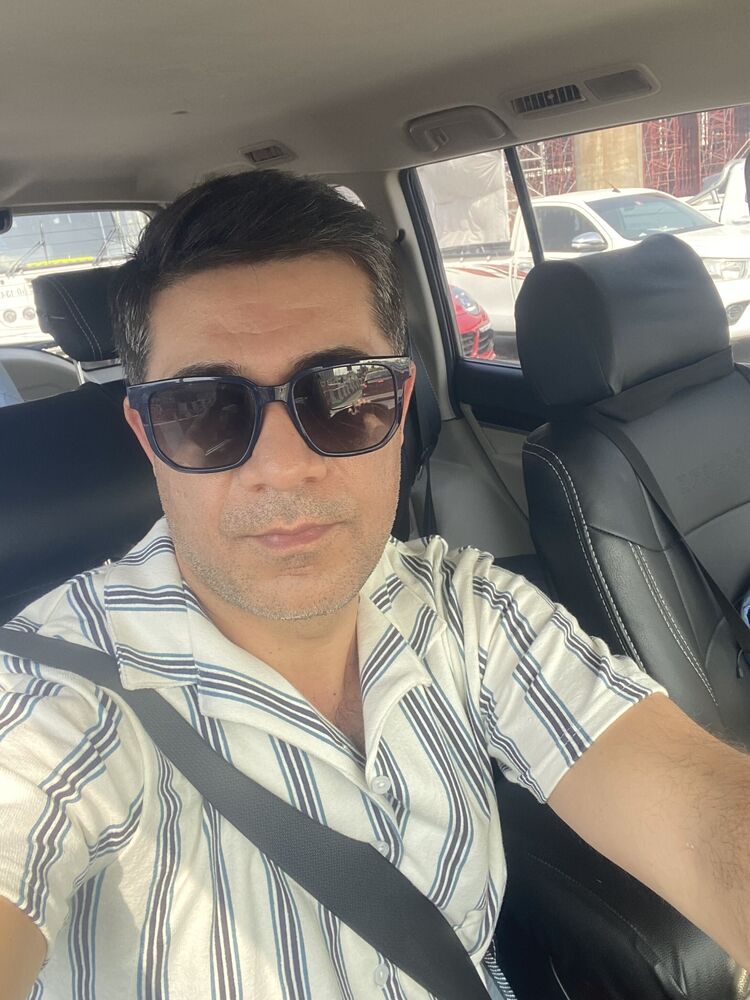  ,   Arthur dxb, 39 ,   ,   