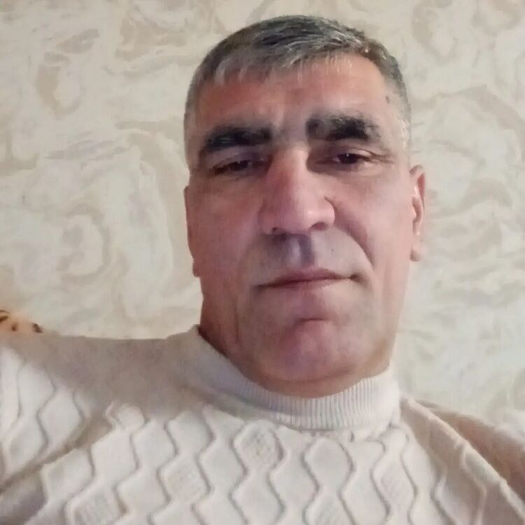  49680194  Etibar, 47 ,    