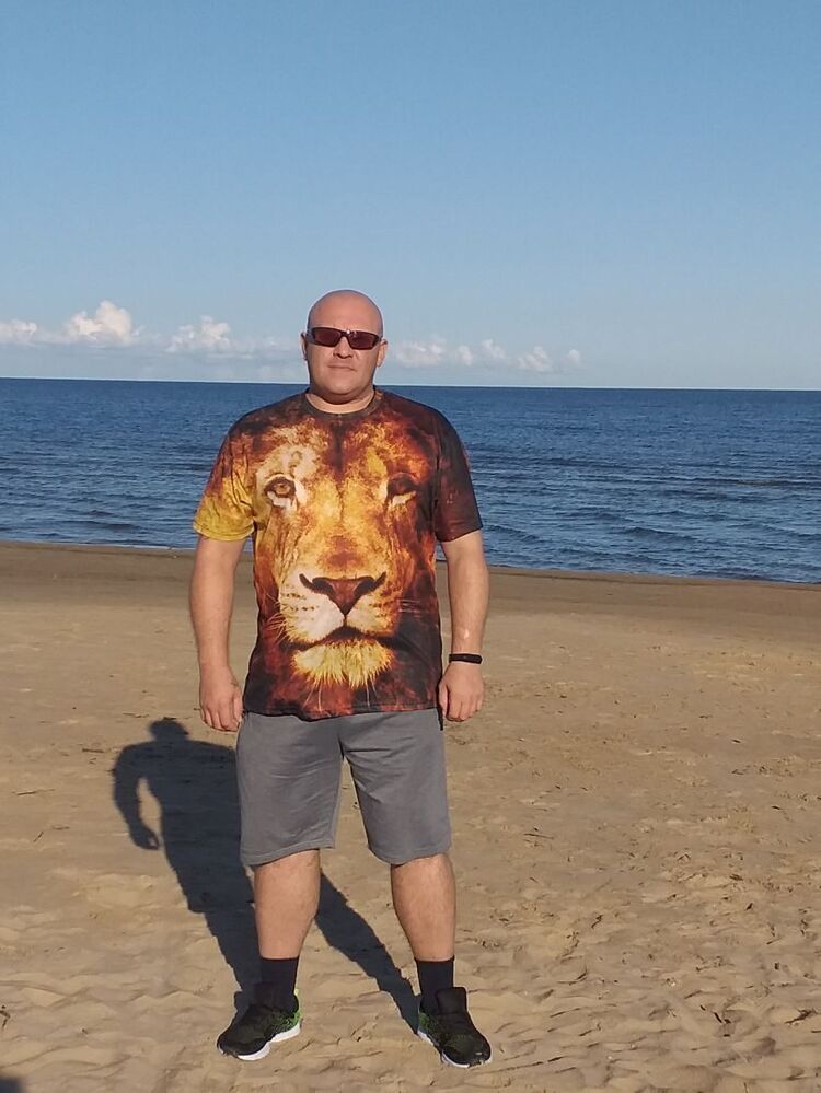  ,   Andrei, 49 ,   ,   , c 