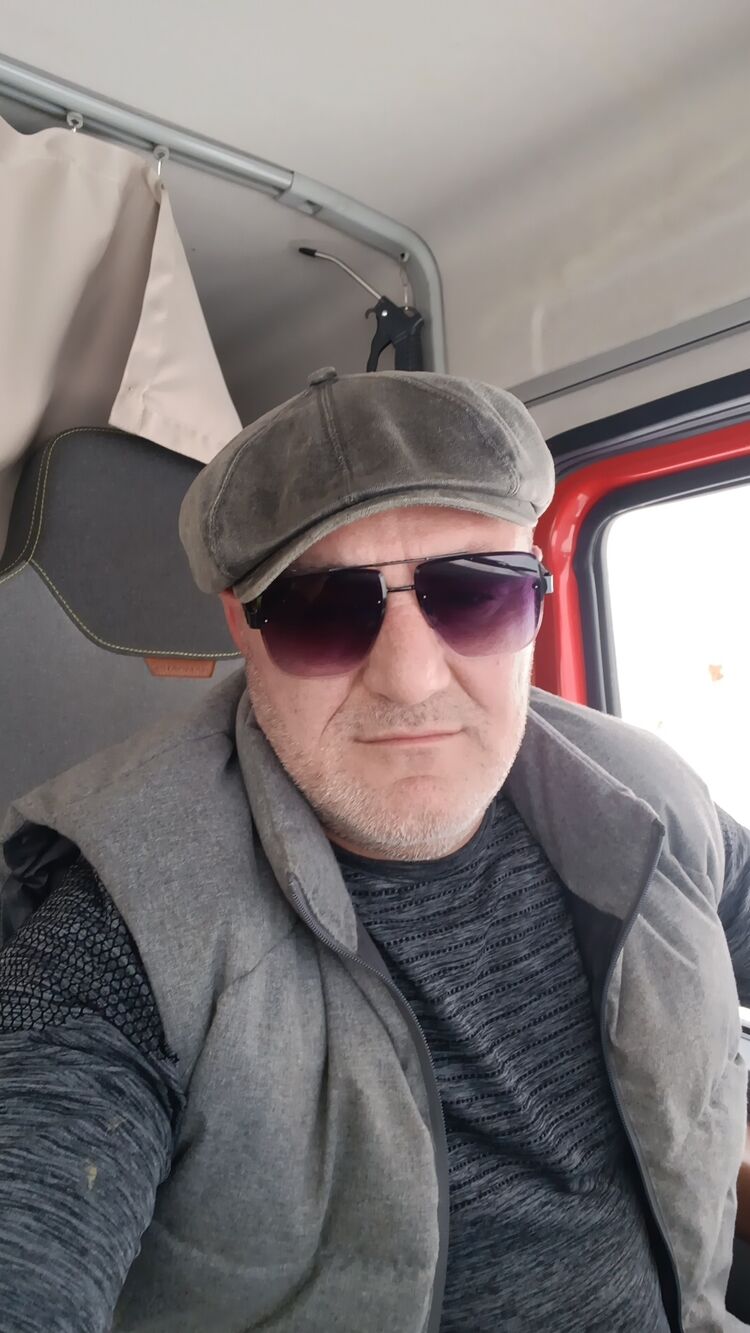  48503344  , 44 ,    