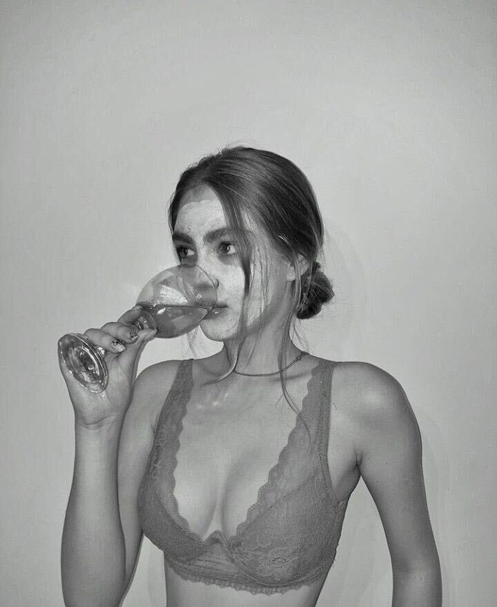  26877274  Michelle, 24 ,    Martinez