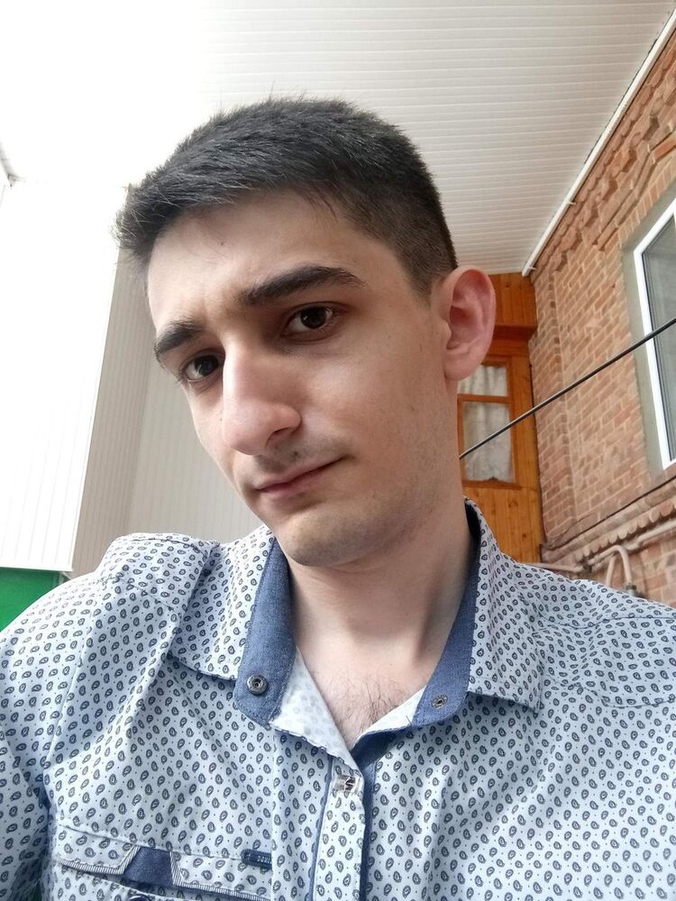  --,   Aram, 32 ,   