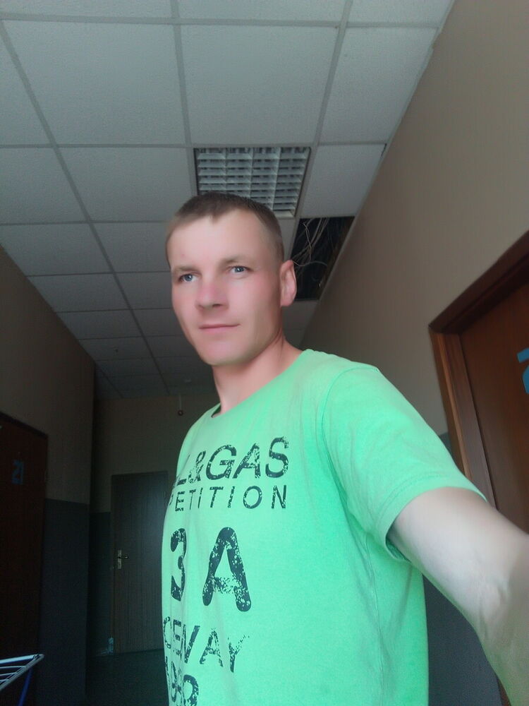  20779764  Yurij, 40 ,    