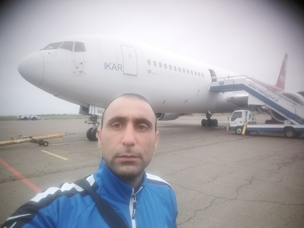  30544294  Ruslan, 39 ,    