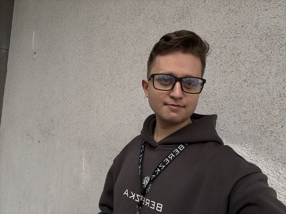  54349844  , 24 ,    -