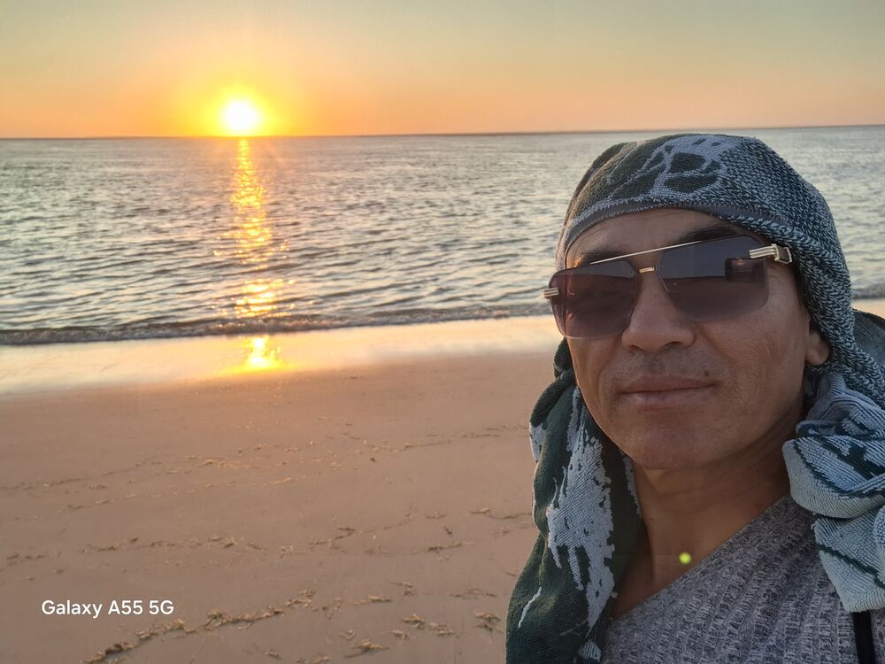  54466644  Sultan, 43 ,    -