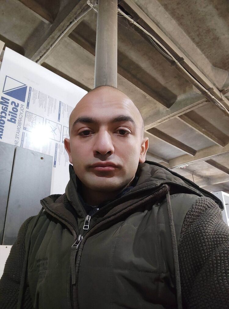  ,   Karlen, 33 ,   ,   , c , 