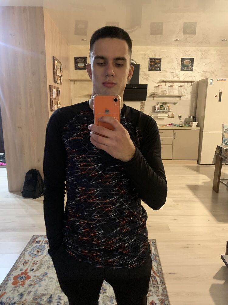  ,   Zahar, 21 ,     , c 
