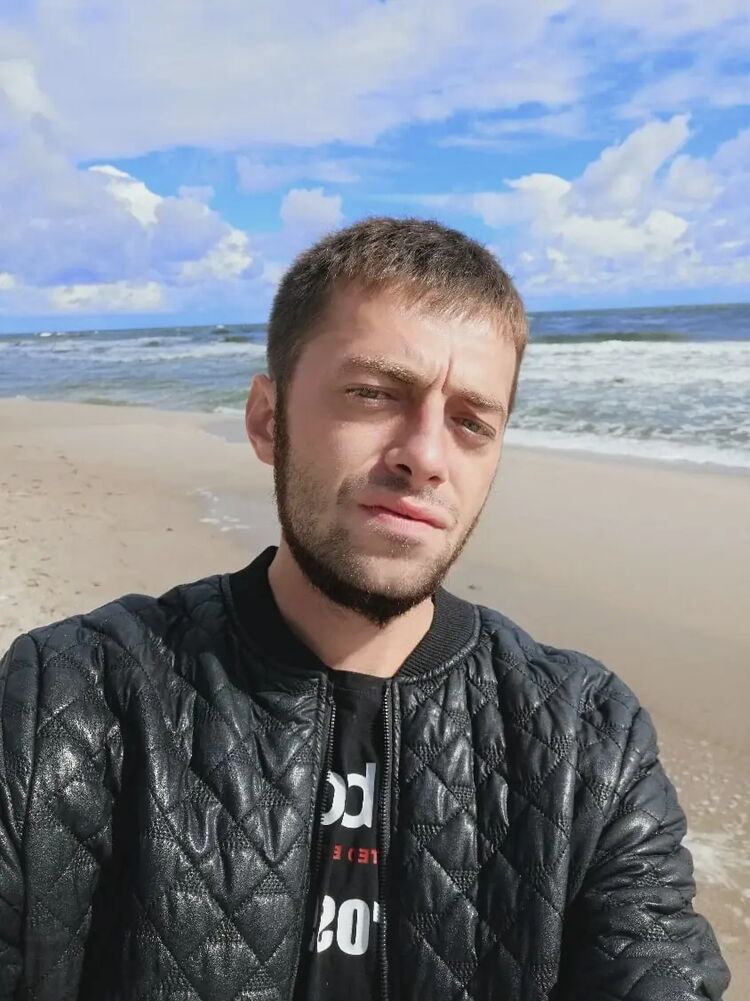  34025834  , 35 ,    