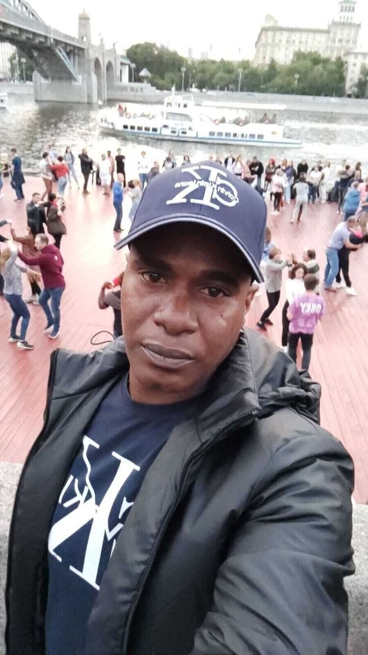  35351154  Pipito insua, 47 ,    