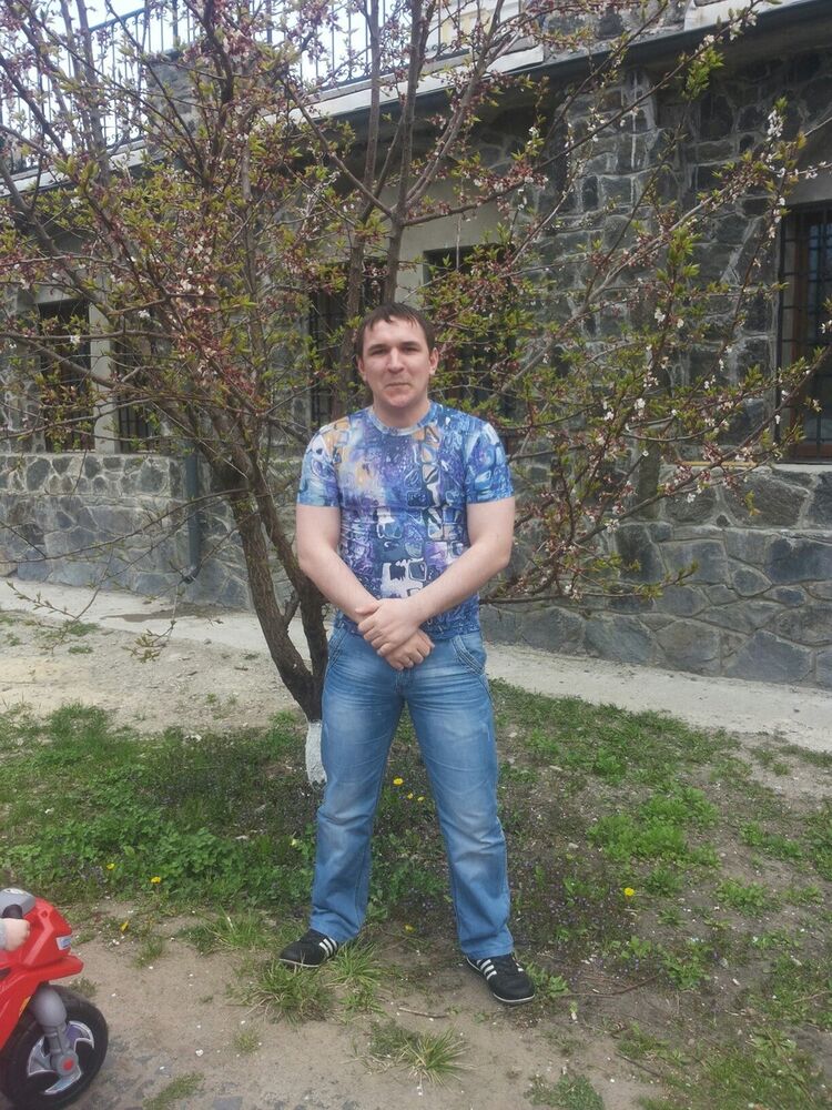  ,   Igor, 35 ,   ,   , c 