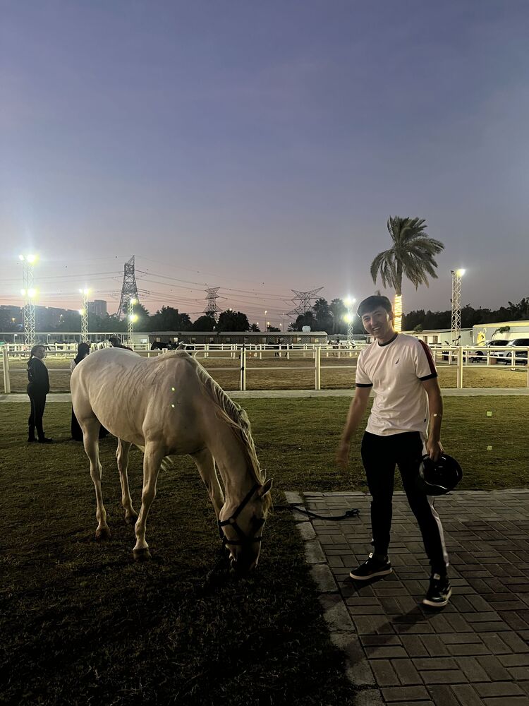  53949984  Umar, 28 ,    