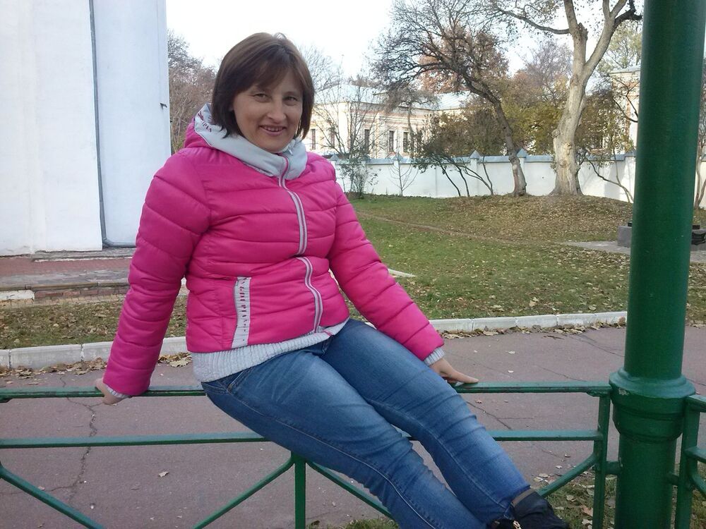  ,   Svetlana, 60 ,  