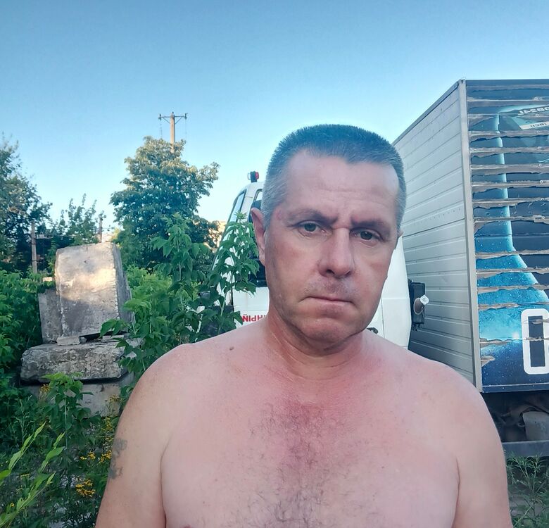  52846314  Valerij, 56 ,    