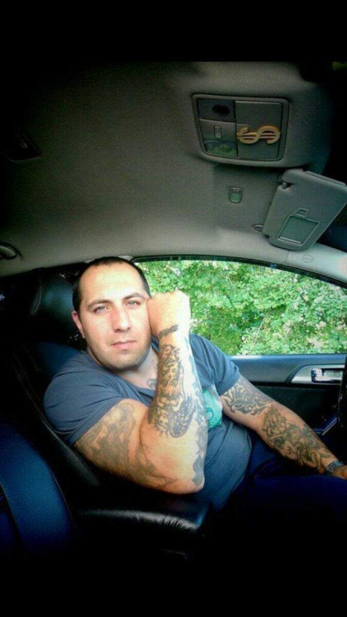  8979554  , 44 ,    -