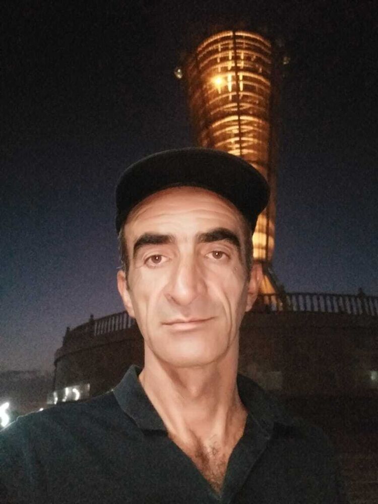  35746504  Elsad, 55 ,    