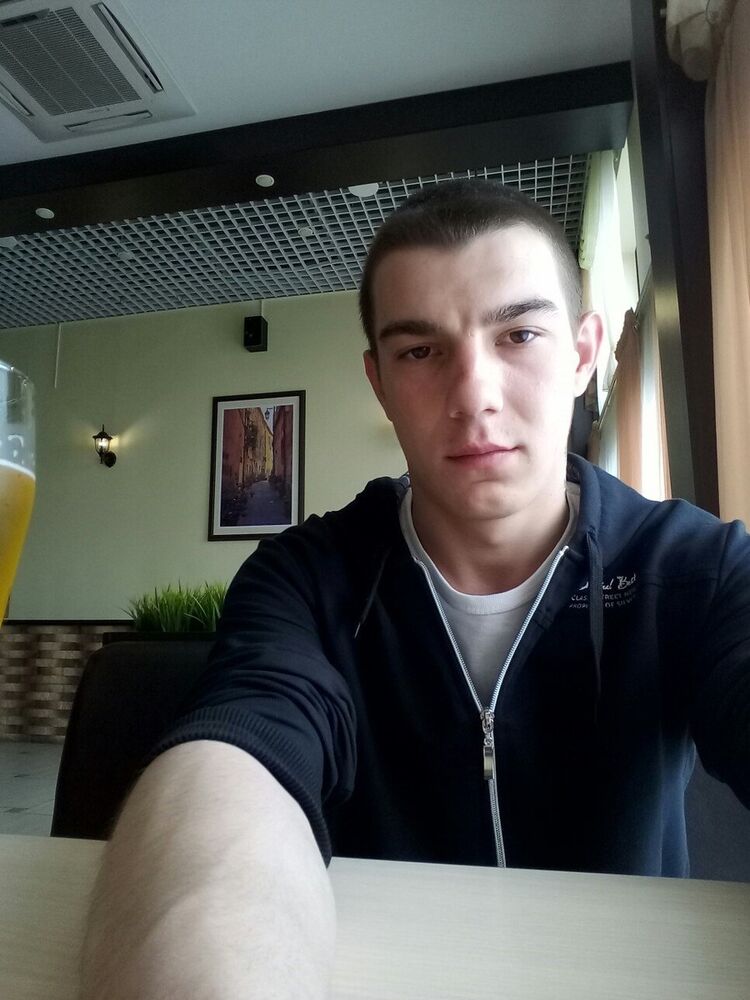  9872484  Djoni, 29 ,    