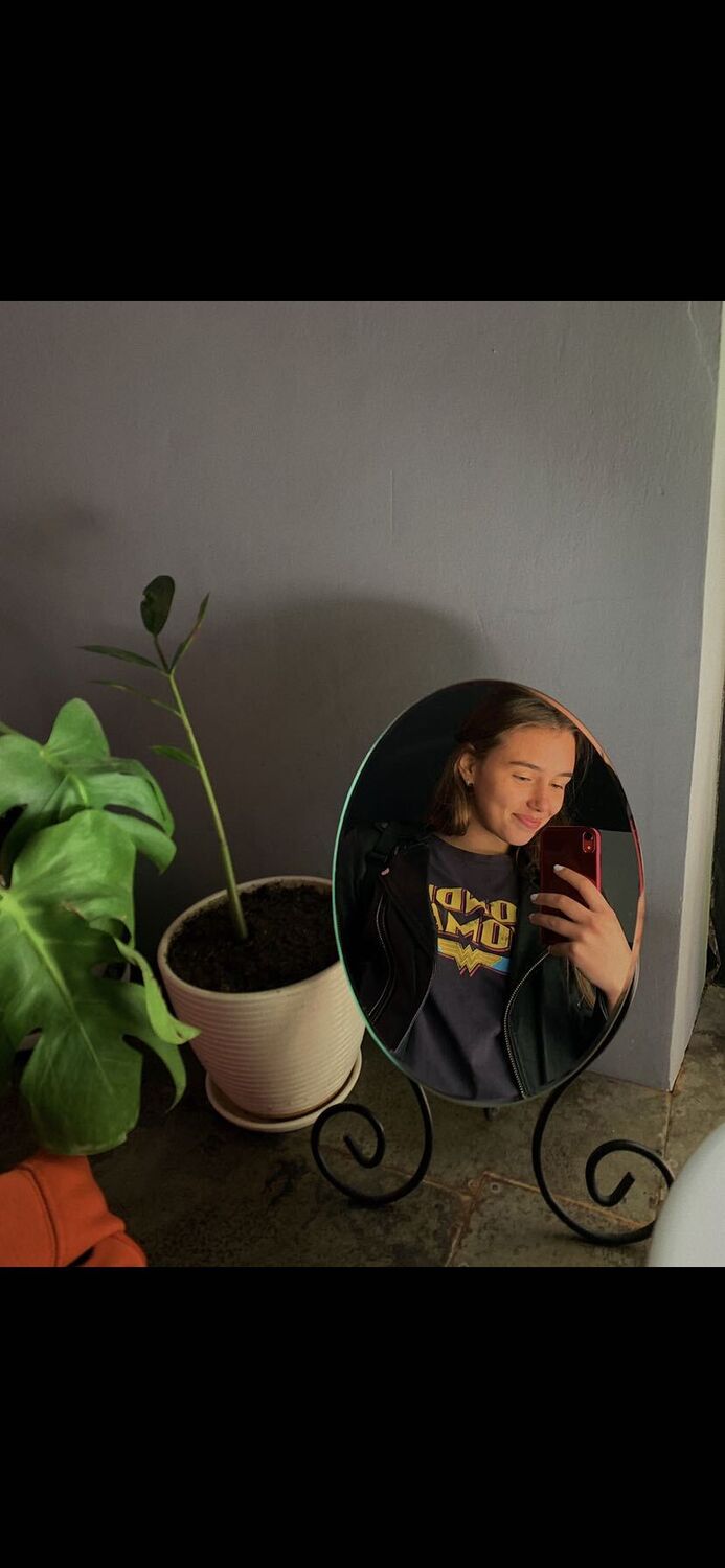  27105444  , 26 ,    -