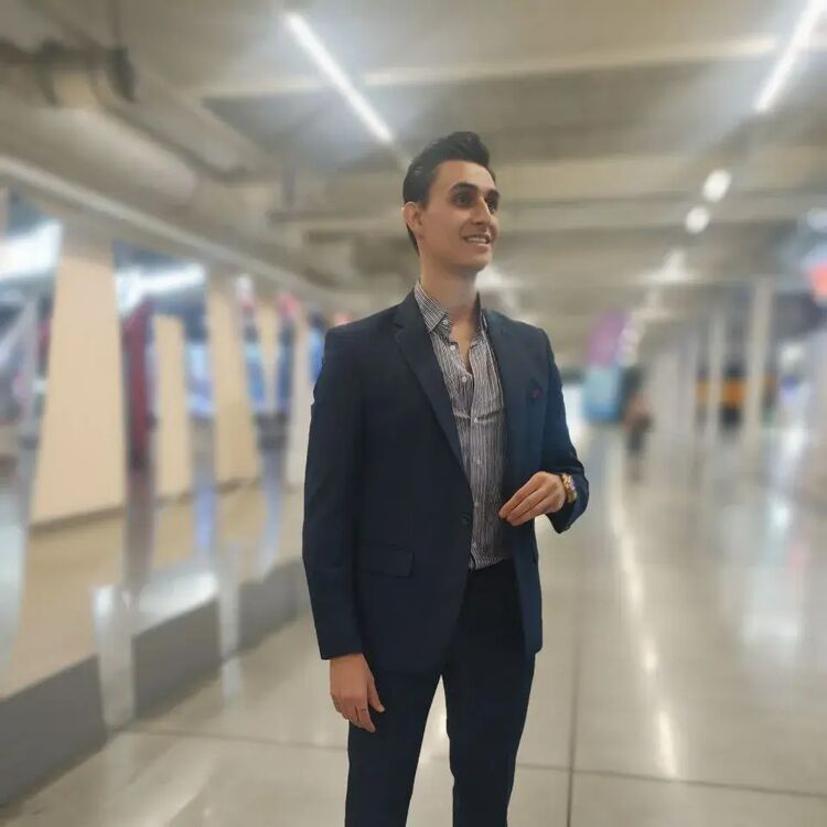  ,   Luka, 35 ,   ,   