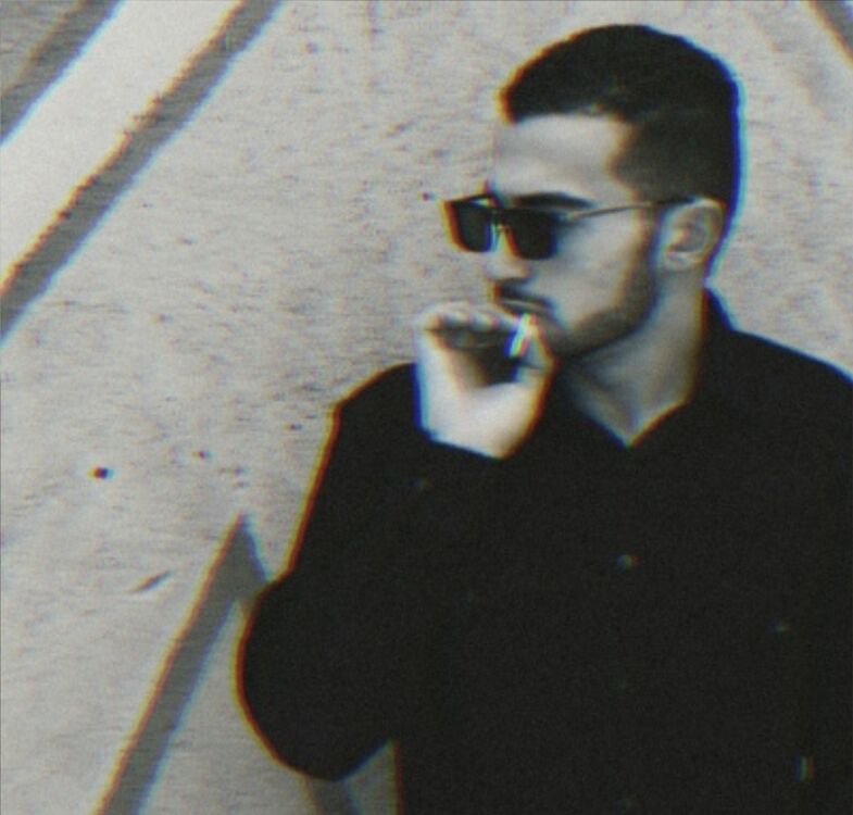  53405404  David, 26 ,    