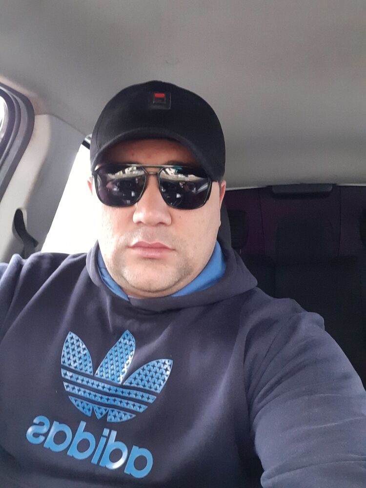  18035944  , 40 ,    