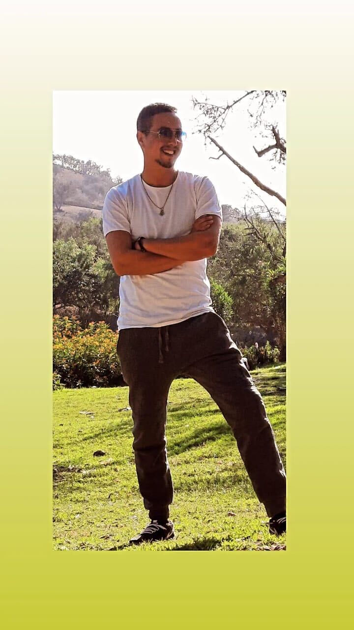  53328694  Ismail, 36 ,    