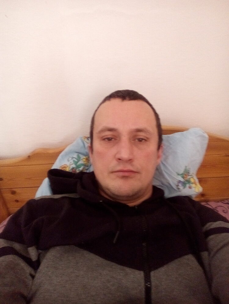  ,   Fm Cergiq, 46 ,   ,   , c 