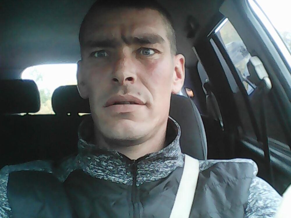  28915894  Rus, 40 ,    