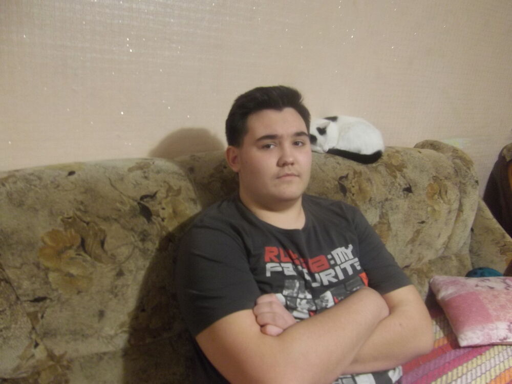  5669694  Roman, 29 ,    