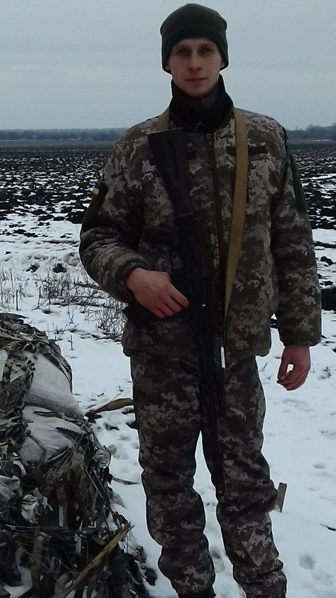  12516724  Voin ato, 33 ,    