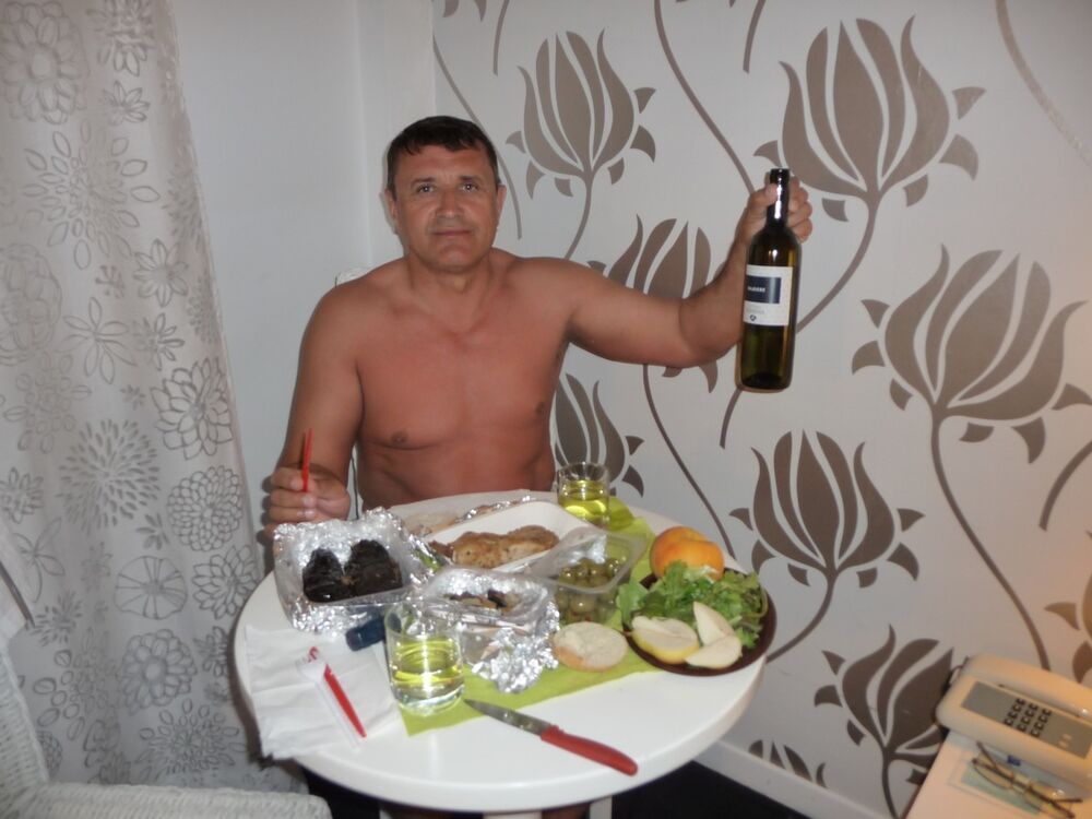  ,   Urka, 54 ,   