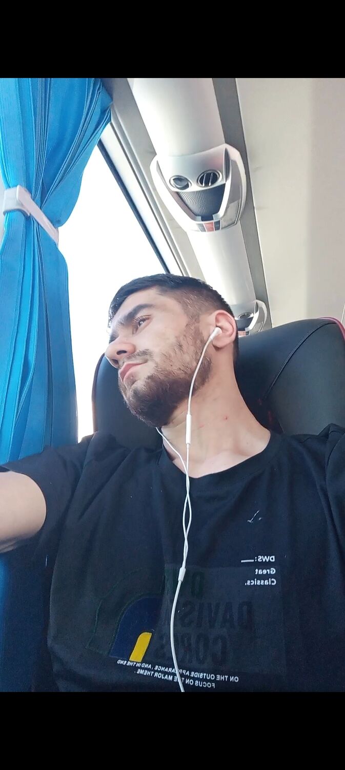  ,   Ali, 26 ,   ,   