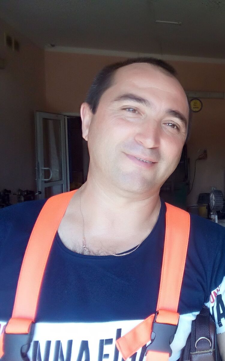  37957534  Sasha, 51 ,    