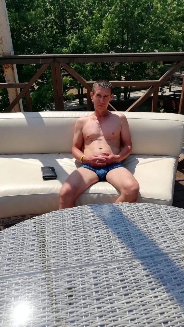  --,   , 44 ,   c 